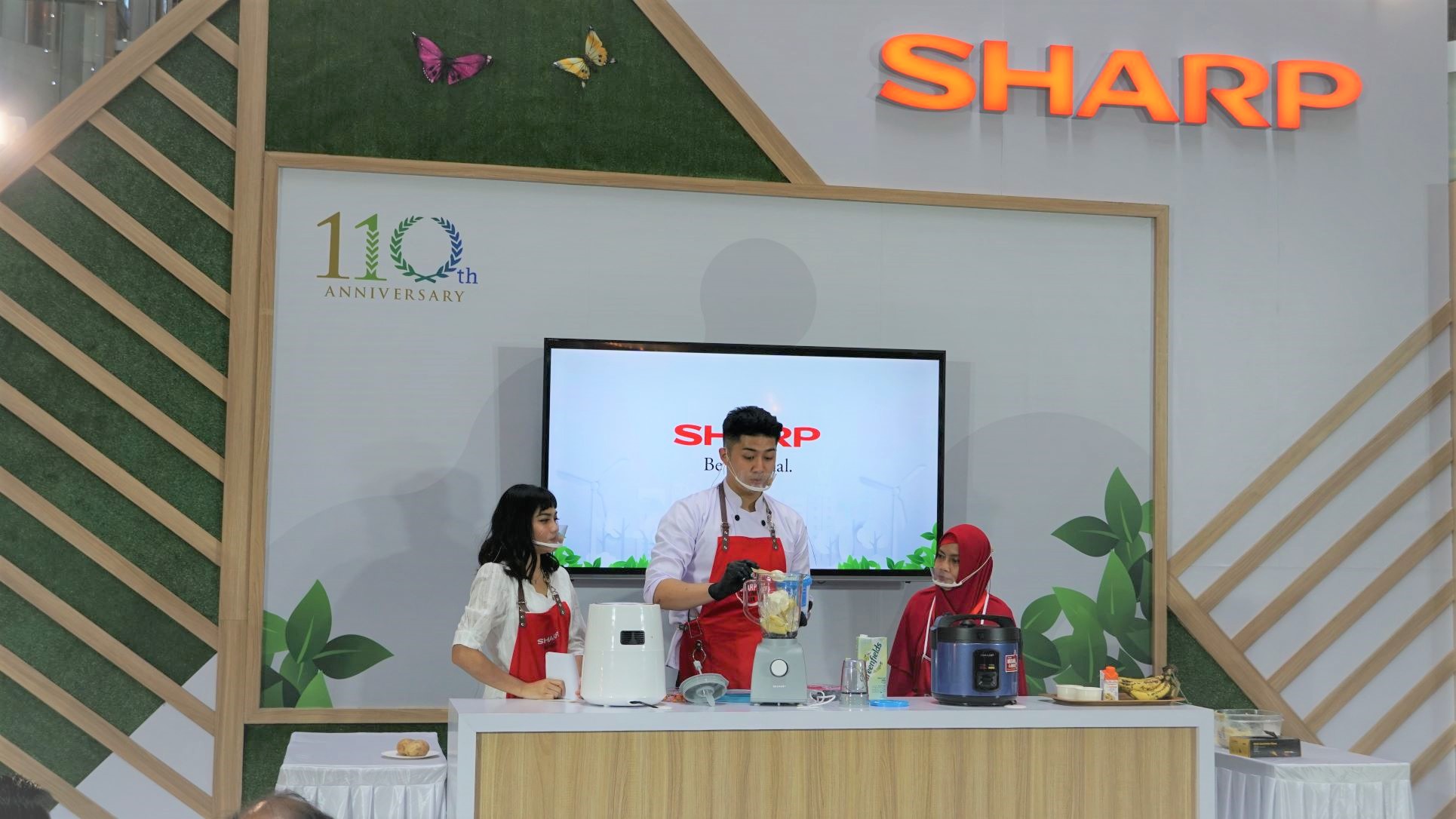 Sharp Class Cooking Demo