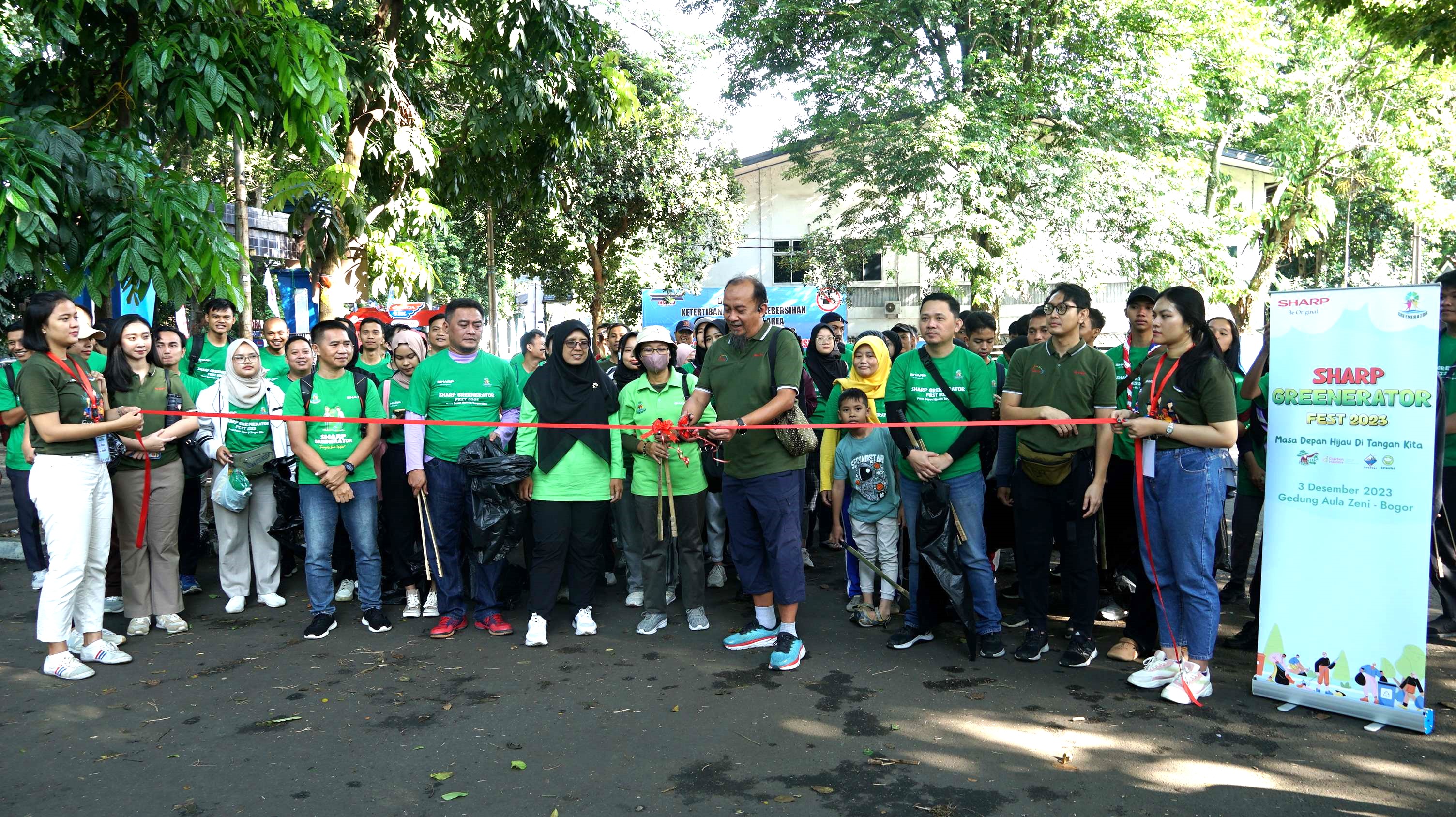 Perwakilan Sharp membuka Funwalk