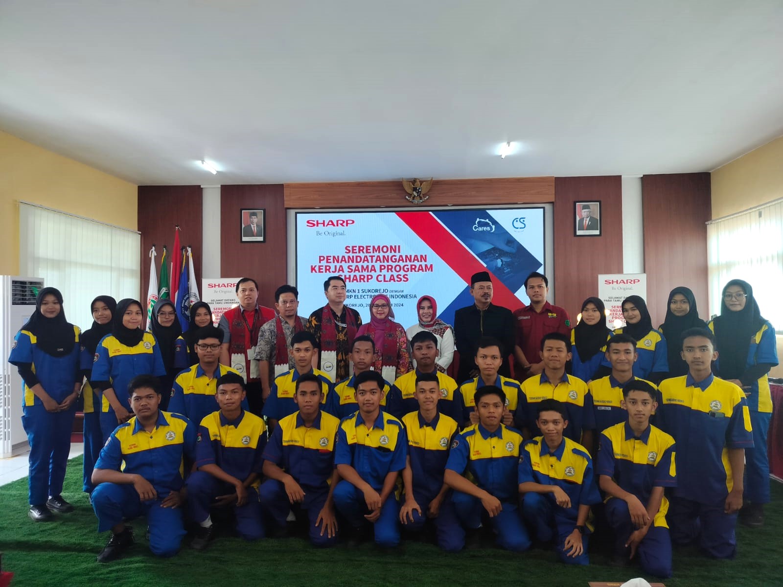 Sharp Class di SMKN 1 Sukorejo