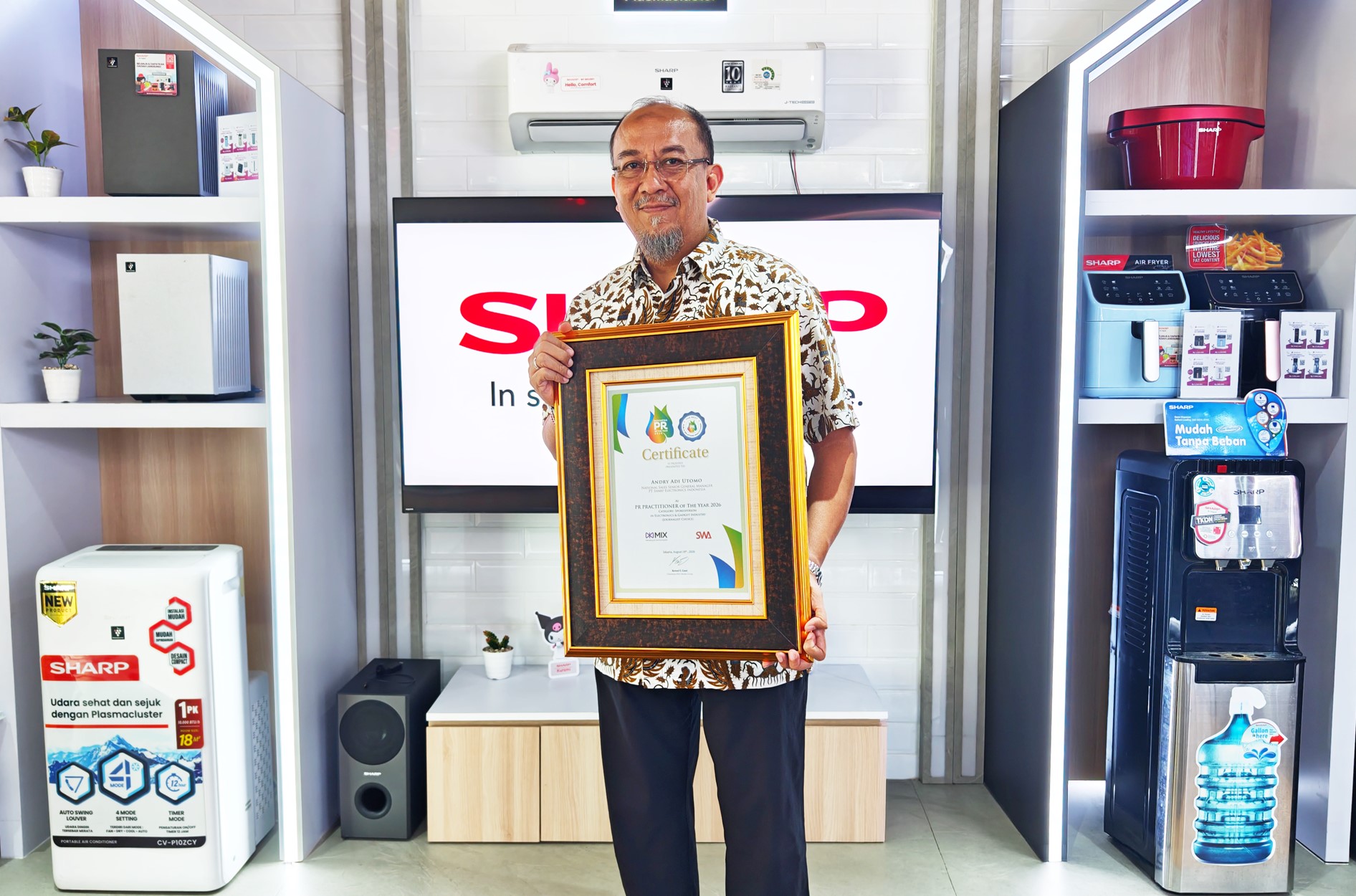 Andry Adi Utomo National Sales Senior General Manager Sharp Indonesia